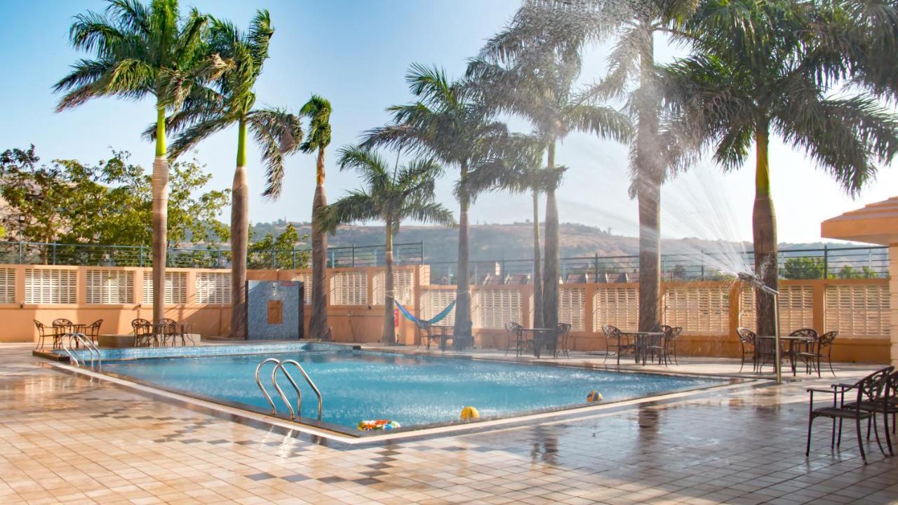 7 Apple Resort Lonavala Eksteriør bilde
