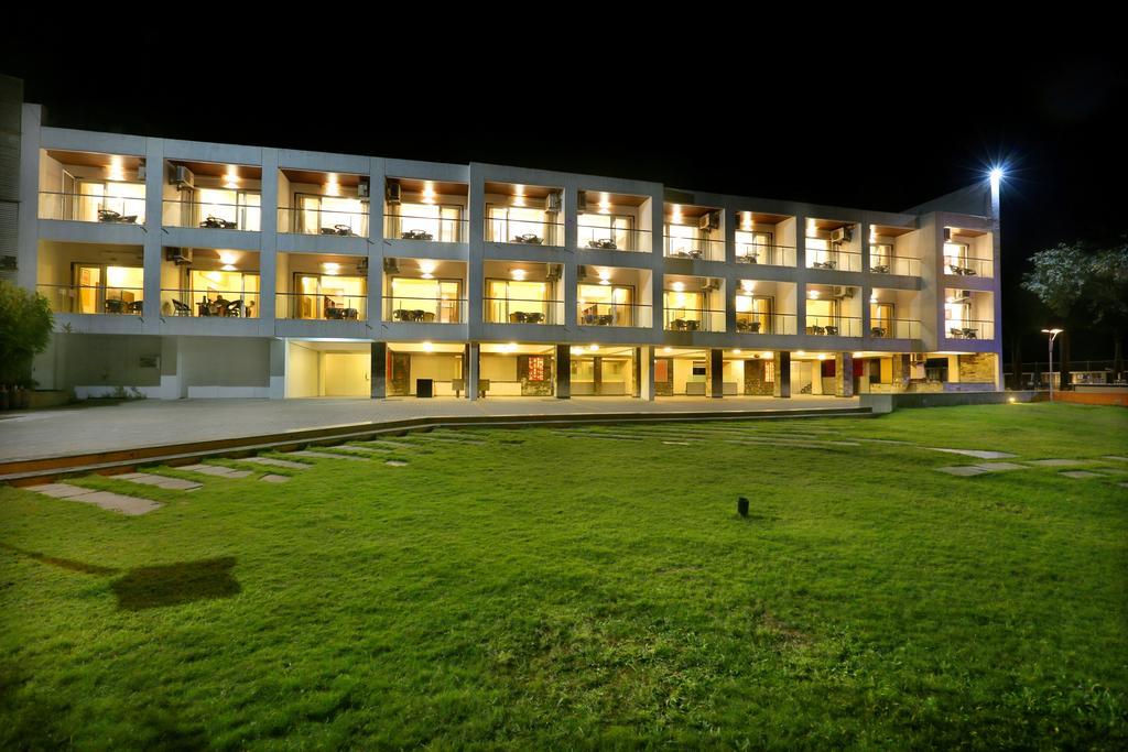 7 Apple Resort Lonavala Eksteriør bilde