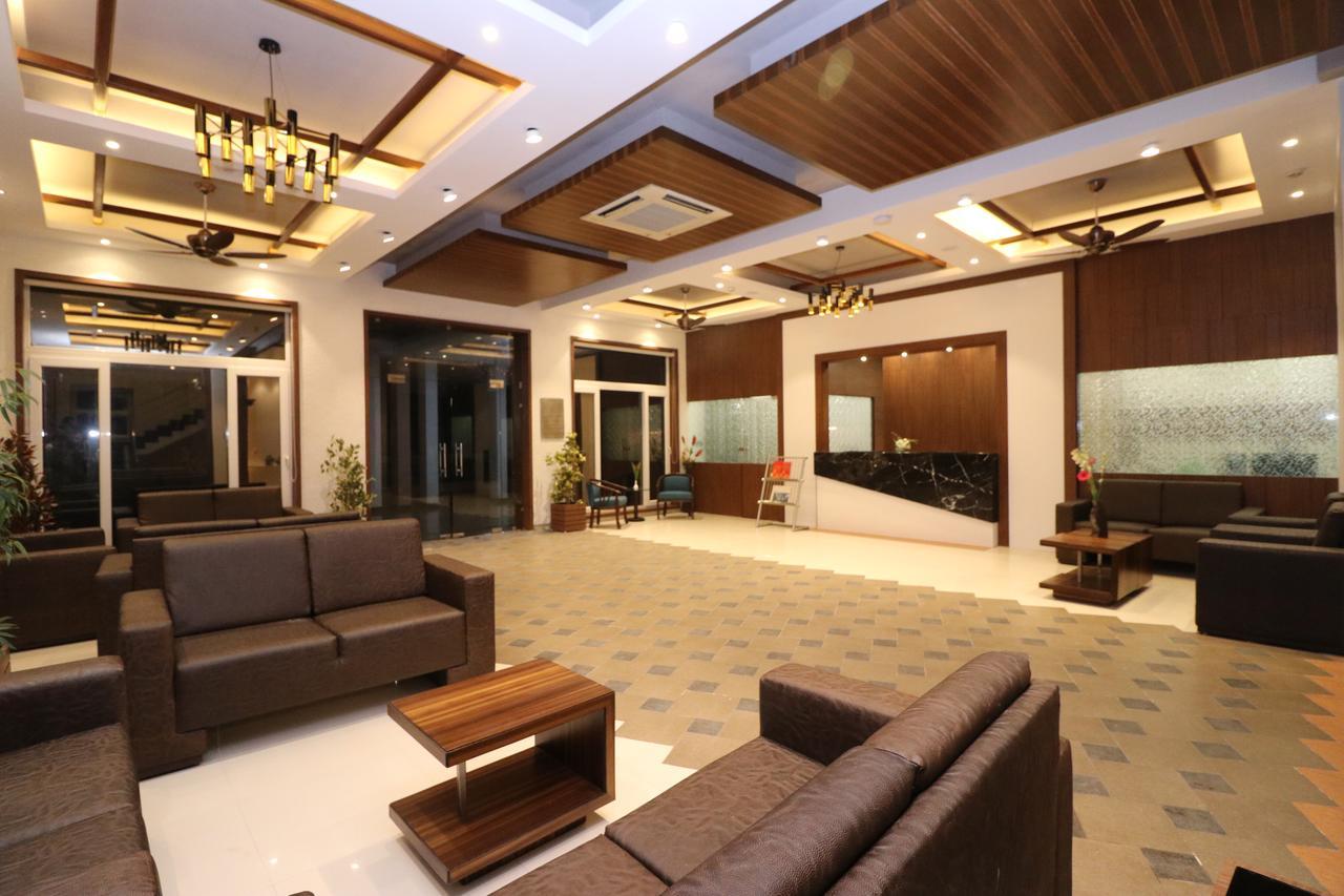 7 Apple Resort Lonavala Eksteriør bilde