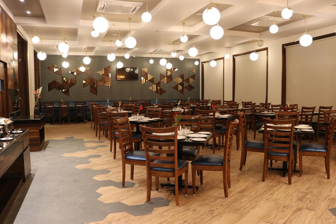 7 Apple Resort Lonavala Eksteriør bilde