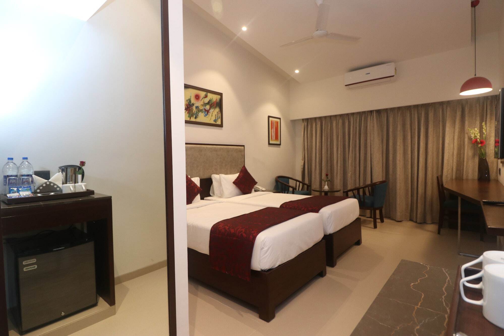 7 Apple Resort Lonavala Eksteriør bilde